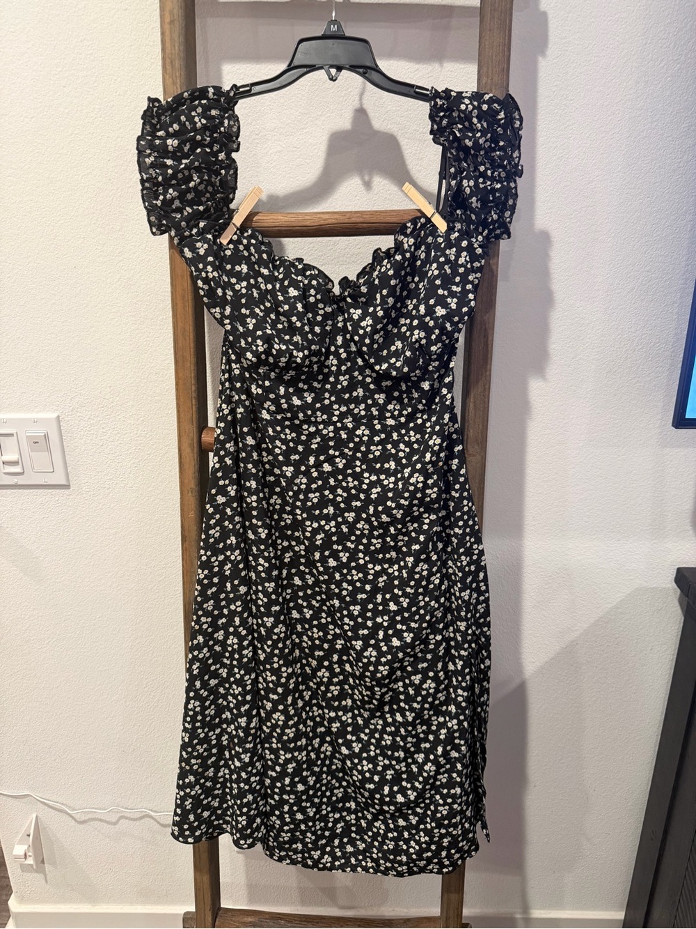 SHEIN Black Midi Dress with White Ditsy Floral Print off Shoulder Puff Sleeves
